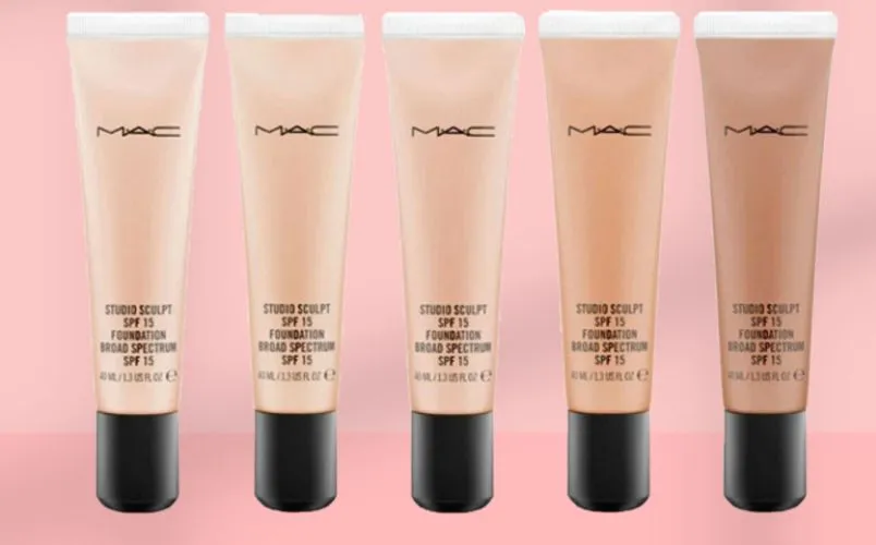 Top 7+ kem nền MAC che khuyết điểm lâu trôi tốt - 5