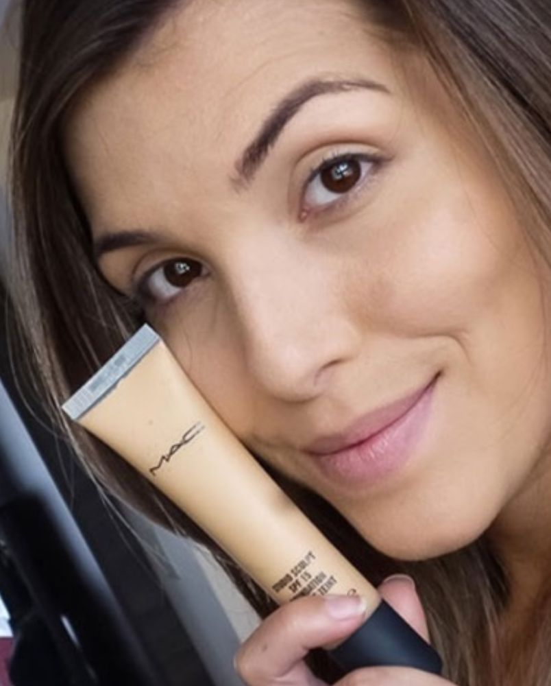 Top 7+ kem nền MAC che khuyết điểm lâu trôi tốt - 6