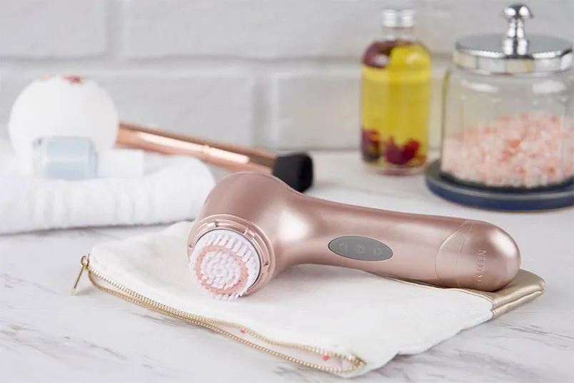 Máy massage nâng cơ là gì? Có nên mua máy nâng cơ mặt không?