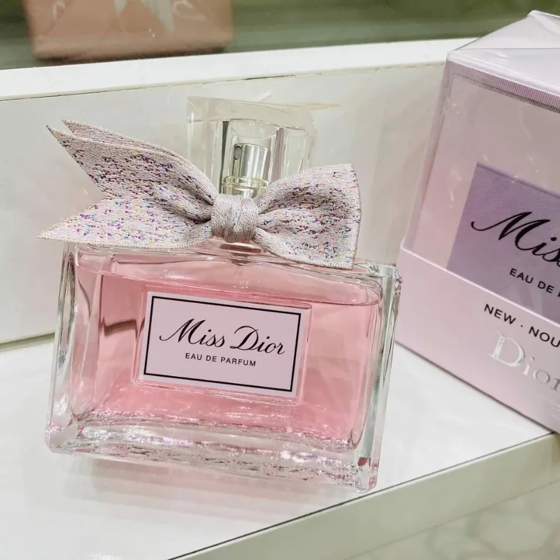 Nước hoa Miss Dior có mấy loại? Mùi nào thơm nổi trội?
