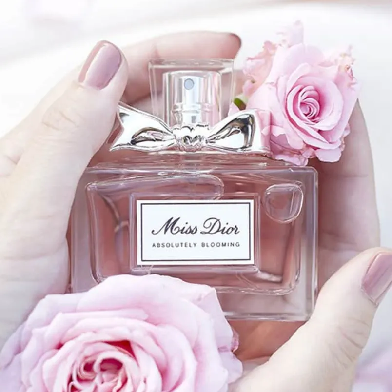 Nước hoa Miss Dior có mấy loại? Mùi nào thơm nổi trội?