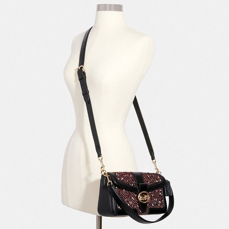 Shoulder bag là gì? 7+ mẫu túi đeo vai đẹp và sang trọng cho nữ