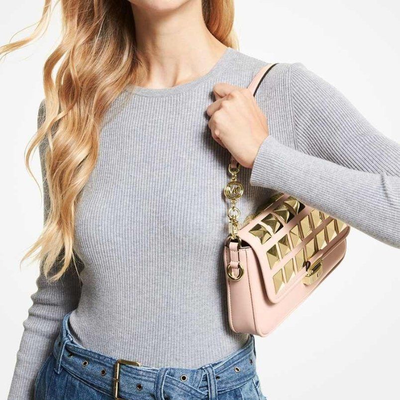 Shoulder bag là gì? 7+ mẫu túi đeo vai đẹp và sang trọng cho nữ