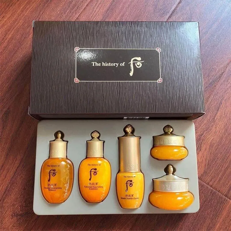 Top 10 set mỹ phẩm mini chất lượng tốt được tin dùng 2025