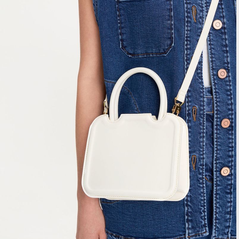 5 mẫu túi Charles & Keith bánh quy chính hãng bán chạy