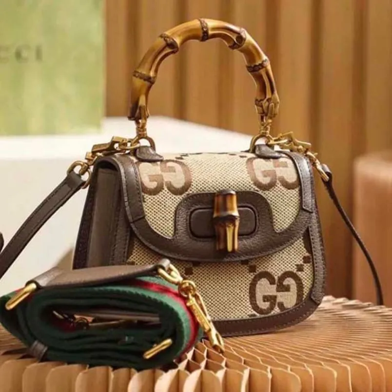 8 mẫu túi Gucci nữ đeo chéo chính hãng đẹp và đáng mua