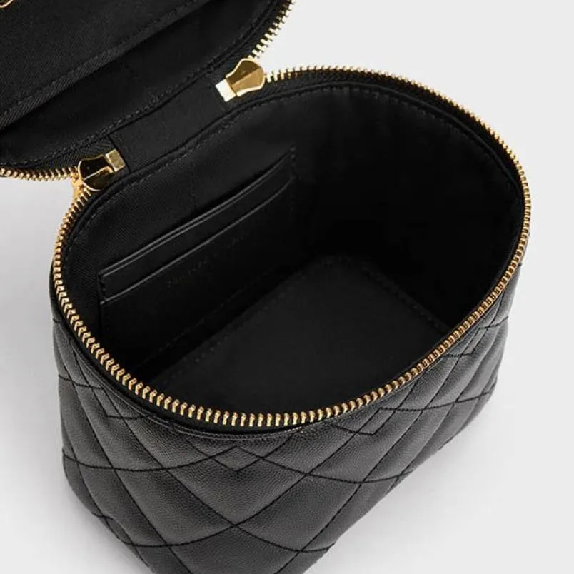 5 mẫu túi hộp vuông Charles & Keith chính hãng vô cùng đẹp