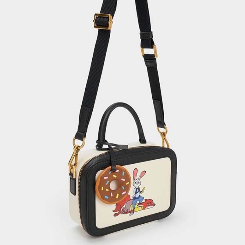 7 mẫu túi thỏ Charles & Keith chính hãng vừa xinh xắn vừa thời trang