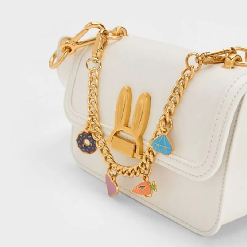 7 mẫu túi thỏ Charles & Keith chính hãng vừa xinh xắn vừa thời trang