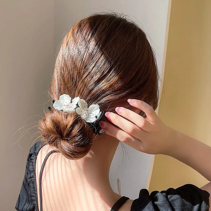 15+ cách búi tóc bằng kẹp càng cua chuẩn nàng thơ