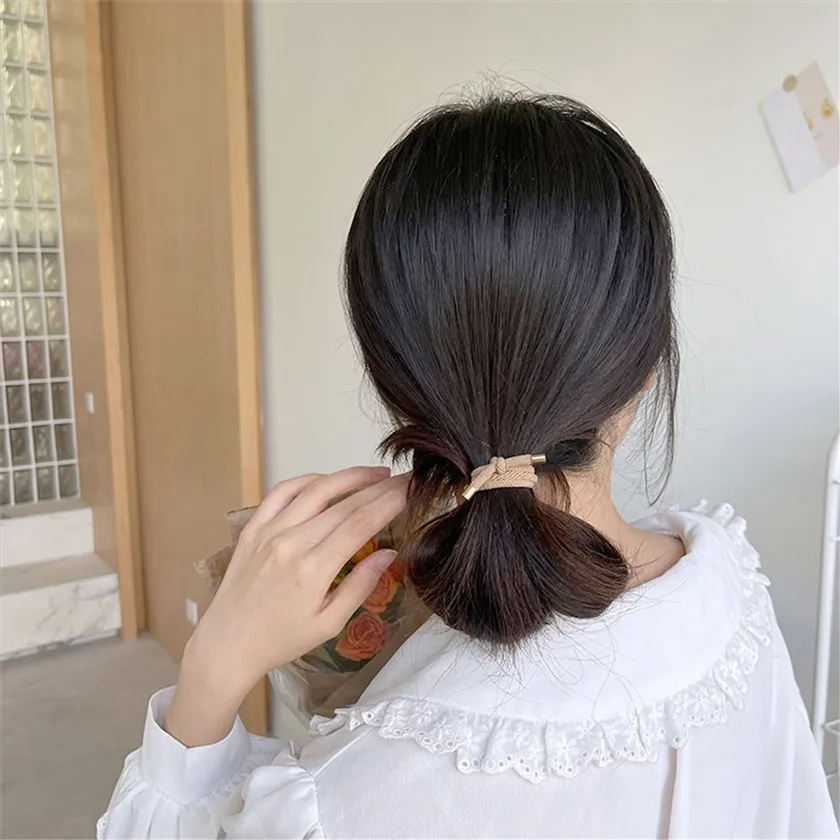 15 cách buộc tóc không mái cho nữ đơn giản mà đẹp mê