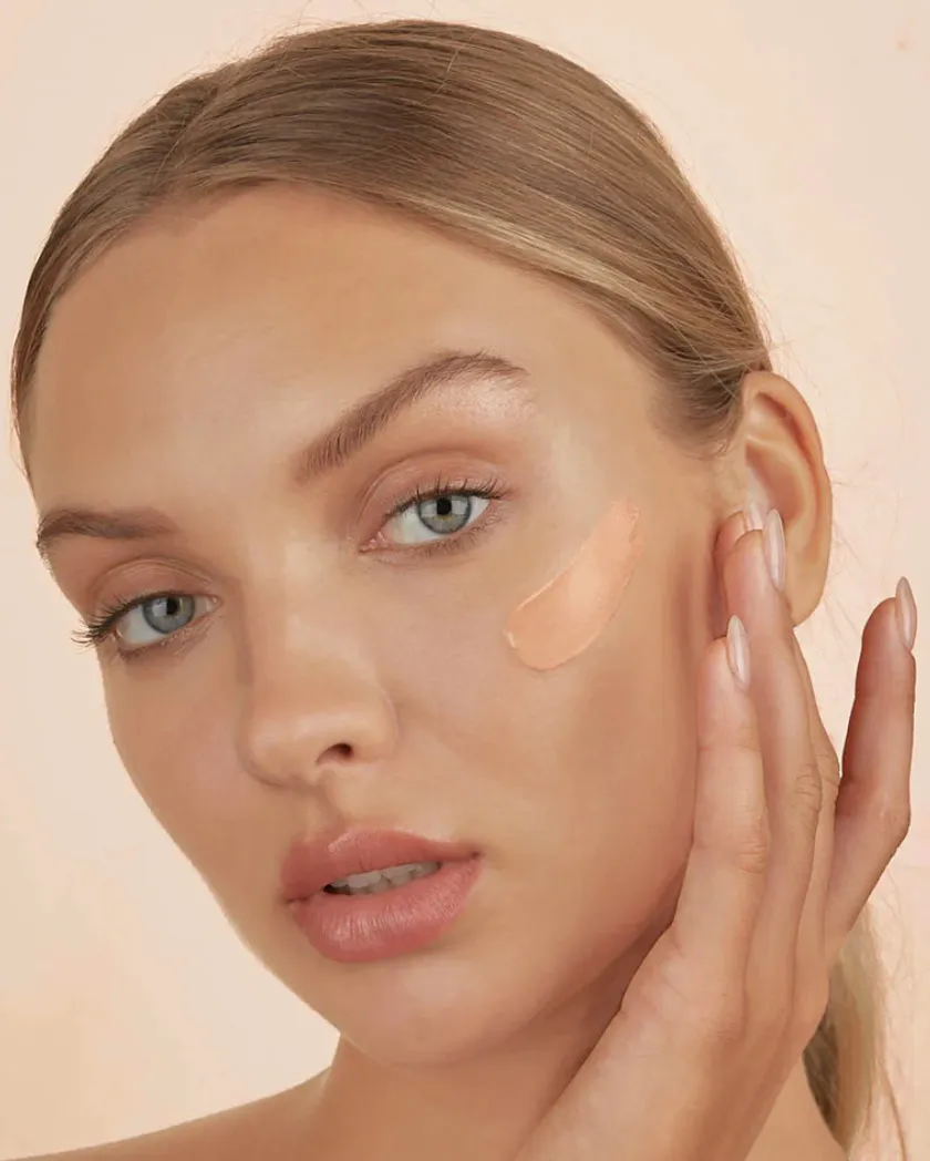 Kem dưỡng ẩm có màu là gì? Top 5 kem dưỡng ẩm nâng tone da sáng mịn - 2