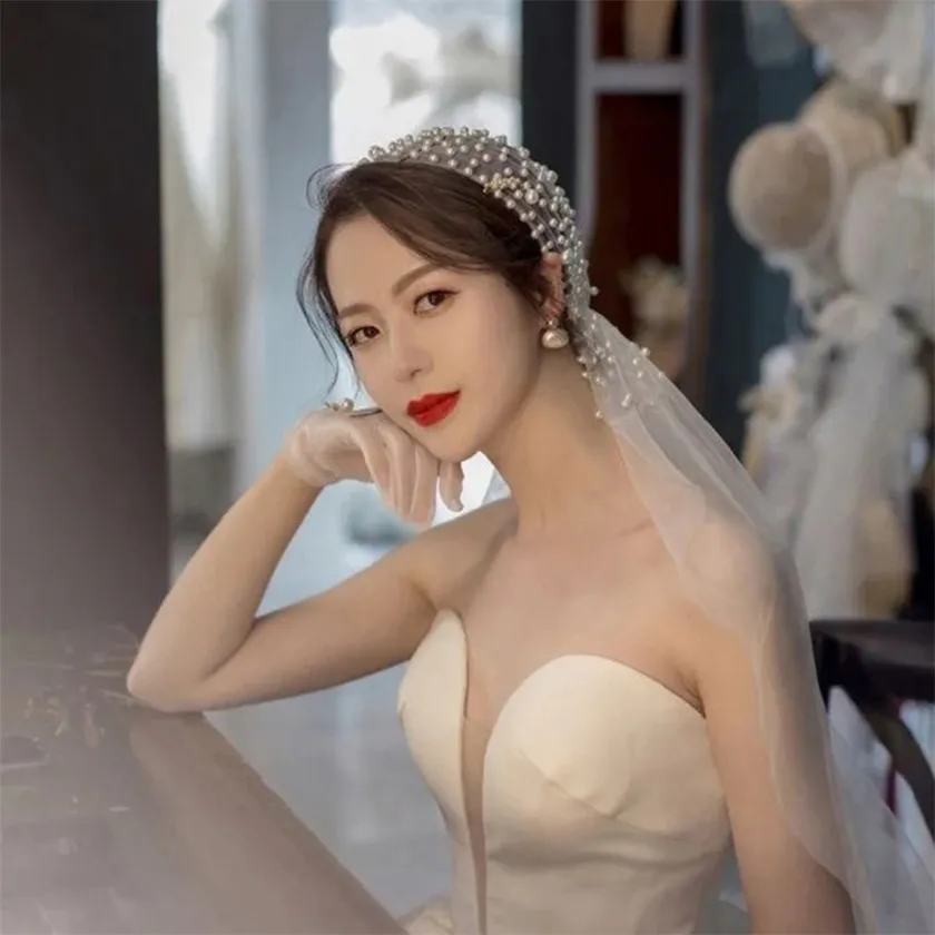 Top 18 kiểu tóc cho cô dâu tóc mỏng thưa trông dày đẹp hơn