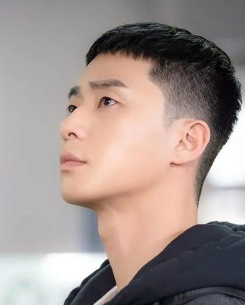 7 kiểu tóc Crew Cut vô cùng đẹp cho chàng thêm bảnh bao