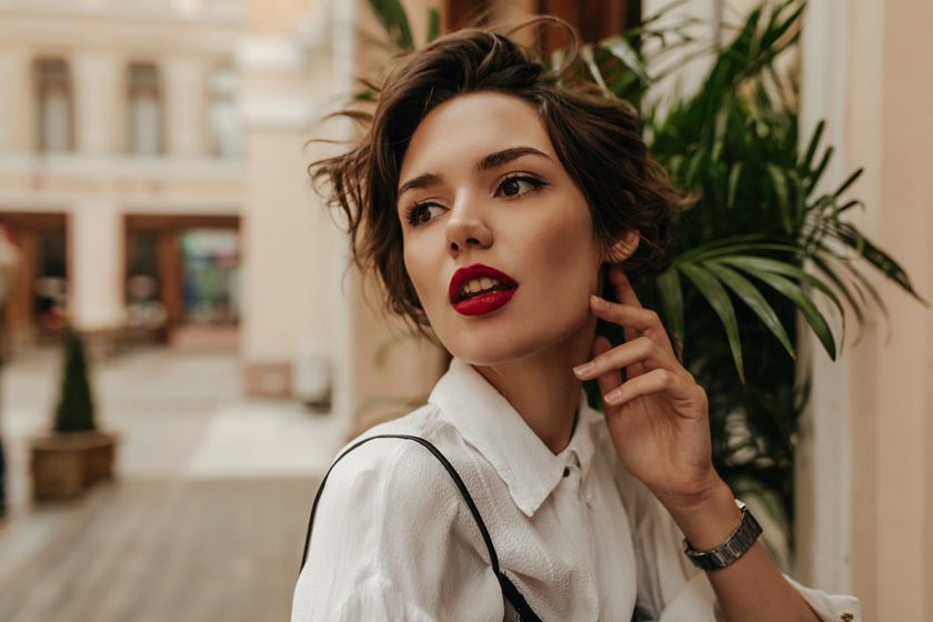 20 kiểu tóc ngắn không mái trẻ trung và cá tính cho nữ