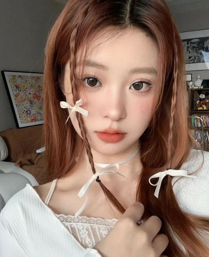 Bắt trend 24 kiểu tóc với dây ruy băng sành điệu như GenZ