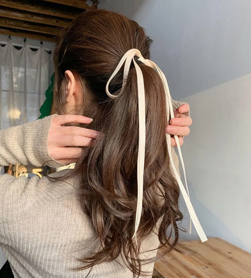 Bắt trend 24 kiểu tóc với dây ruy băng sành điệu như GenZ
