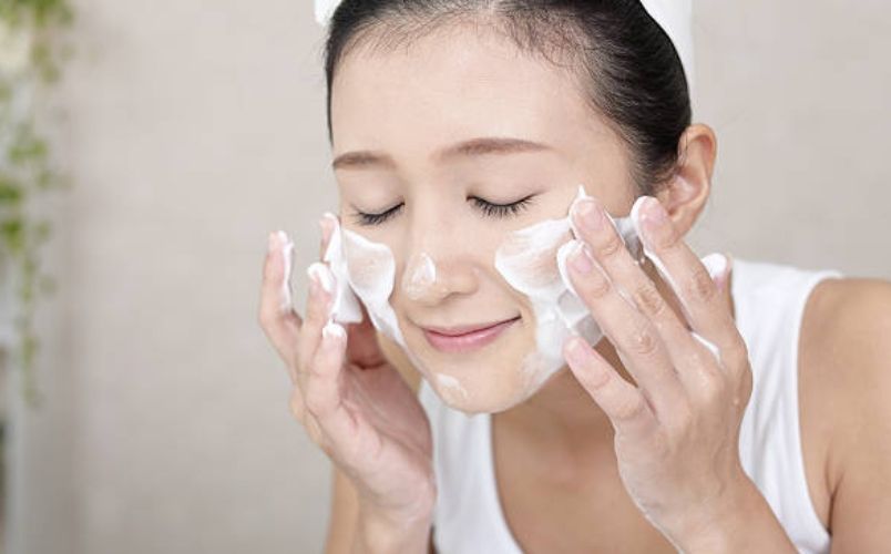 Hướng dẫn makeup tone nâu đất cực sang chảnh cho nàng