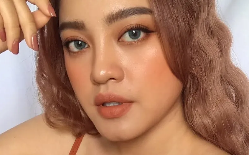 Hướng dẫn makeup tone nâu đất cực sang chảnh cho nàng