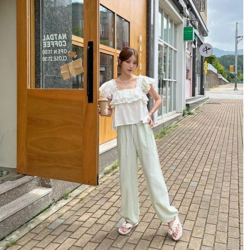 Áo baby doll mặc với gì? 12 cách phối đồ với áo baby doll vô cùng đẹp