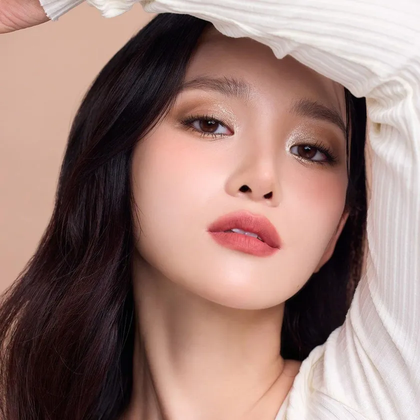 9 phong cách trang điểm mùa Thu là Hot Trend năm 2025