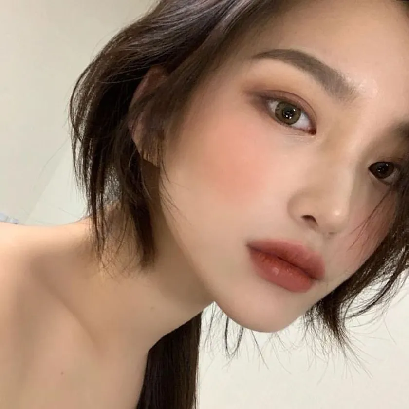 9 phong cách trang điểm mùa Thu là Hot Trend năm 2025