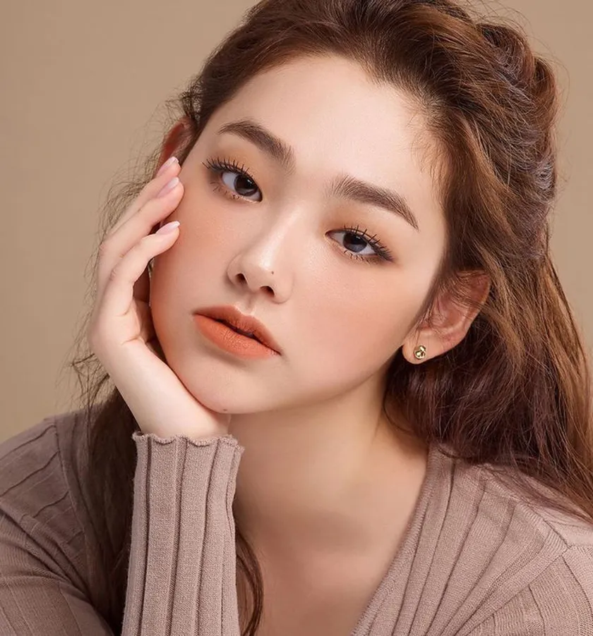 9 phong cách trang điểm mùa Thu là Hot Trend năm 2025