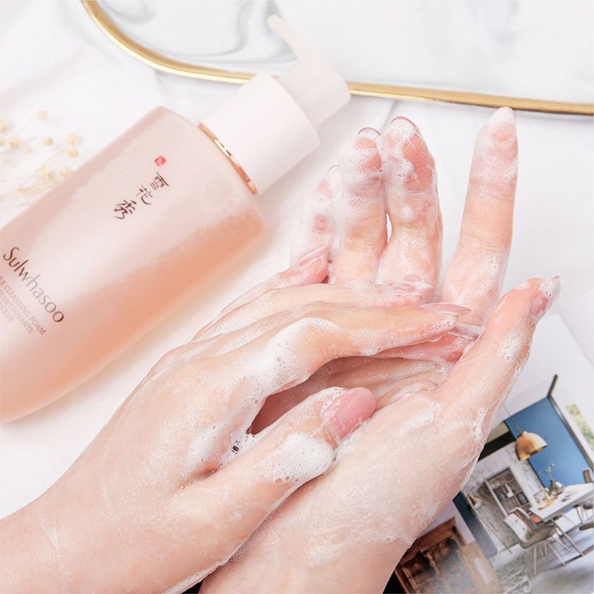 Thử ngay 12 loại sữa rửa mặt cho da hỗn hợp thiên dầu được nhiều khách hàng yêu thích
