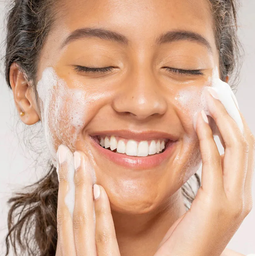 10 sữa rửa mặt cho da hỗn hợp thiên khô chất lượng tốt uy tín