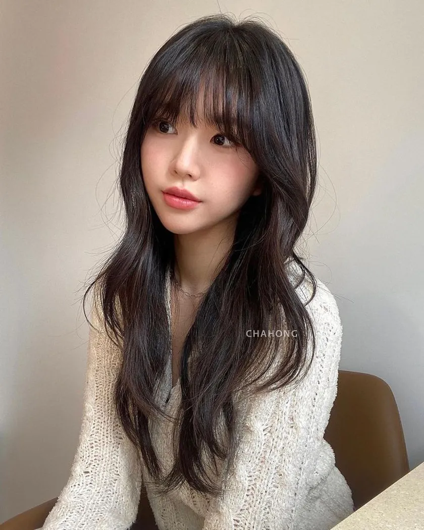 30 kiểu tóc dài uốn đuôi đẹp phù hợp với mọi phong cách