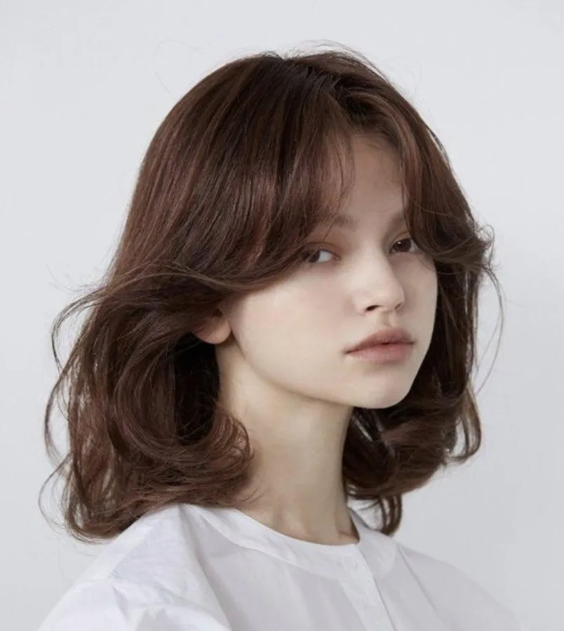 Nâu Bambi là màu gì? 9 kiểu tóc nhuộm nâu Bambi vô cùng đẹp