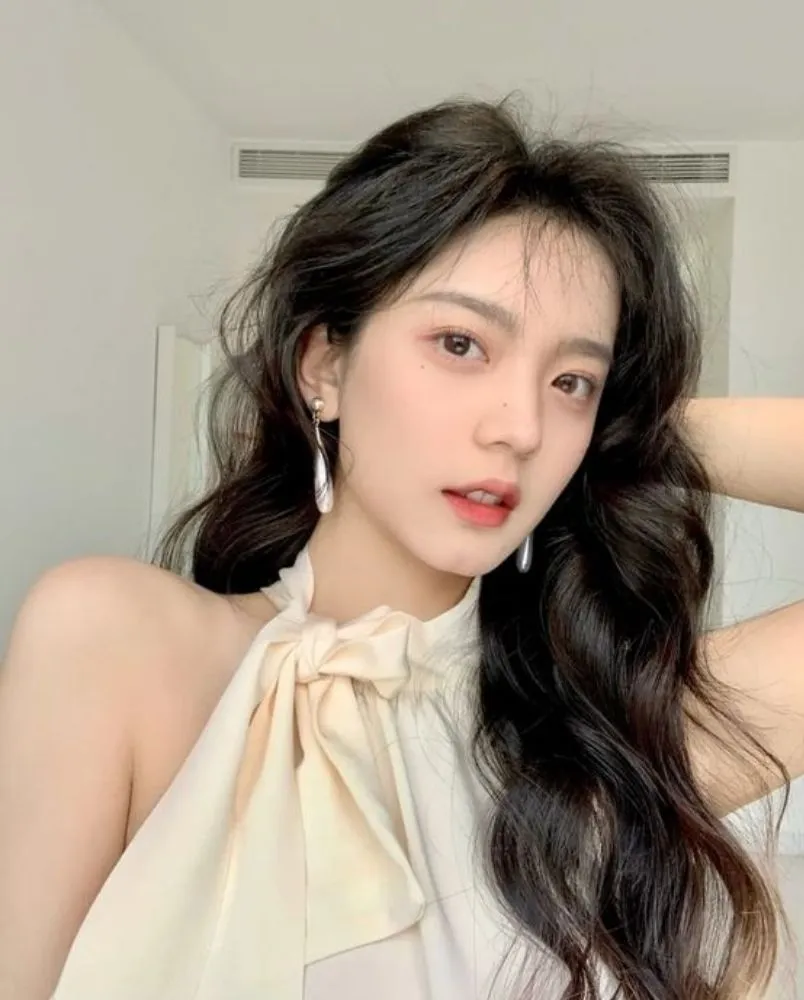 15+ kiểu tóc uốn sóng lơi Hàn Quốc đẹp và rất trẻ trung