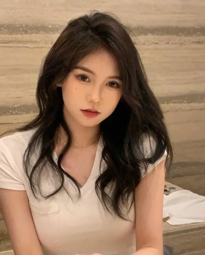 15+ kiểu tóc uốn sóng lơi Hàn Quốc đẹp và rất trẻ trung