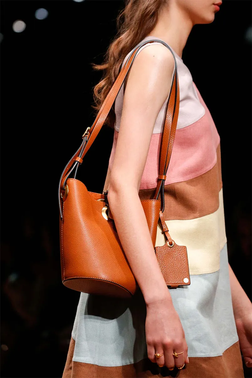 Túi xô (Bucket bag) là gì? Top túi xô hàng hiệu chất lượng   - 2