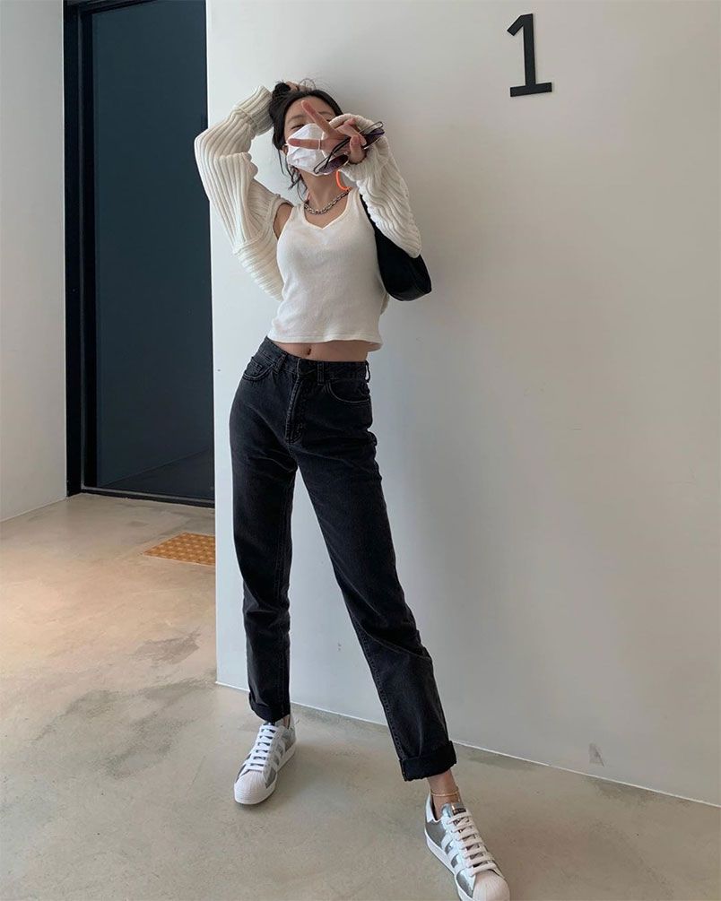 4 kiểu quần jeans tạo cảm giác chân thon gọn hơn