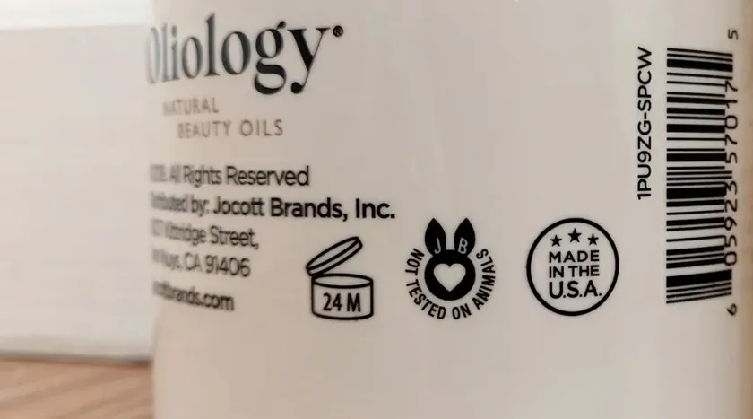 Dầu gội hết hạn có dùng được không? Mẹo tái sử dụng hiệu quả - 3