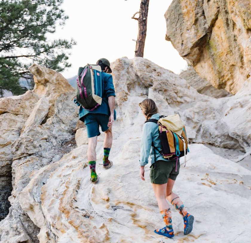 Đi leo núi và Trekking cần mang gì? 10+ vật dụng cần thiết cho chuyến đi ấn tượng