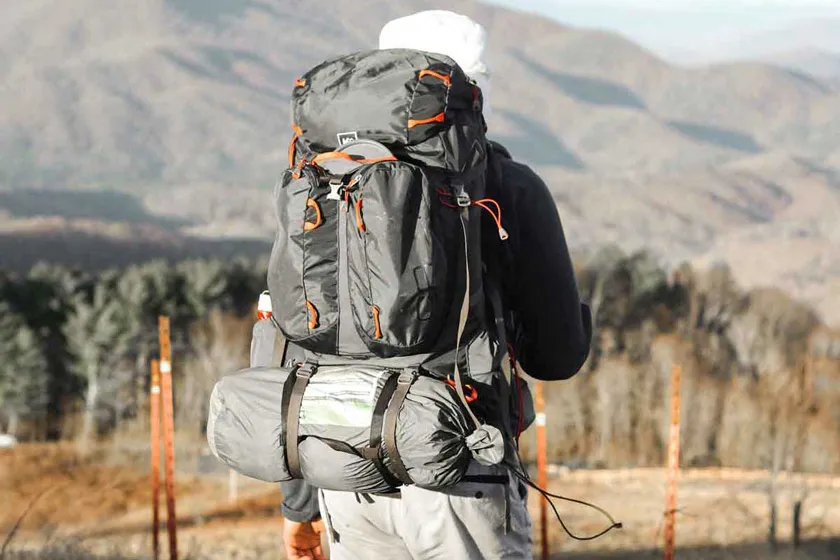 Đi leo núi và Trekking cần mang gì? 10+ vật dụng cần thiết cho chuyến đi ấn tượng