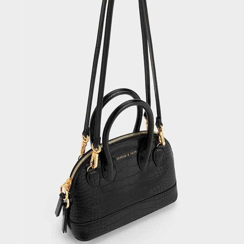 4 mẫu túi Charles & Keith da rắn đẹp và bán chạy cho nữ - 2