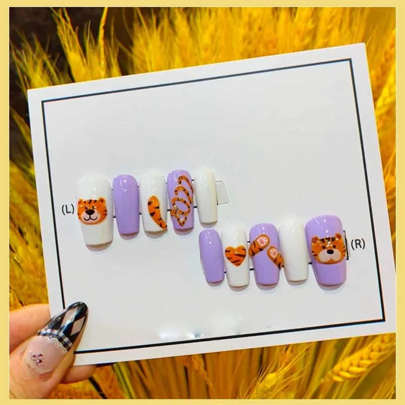 Nail box là gì? Top các mẫu nail box đẹp, rất dễ gắn