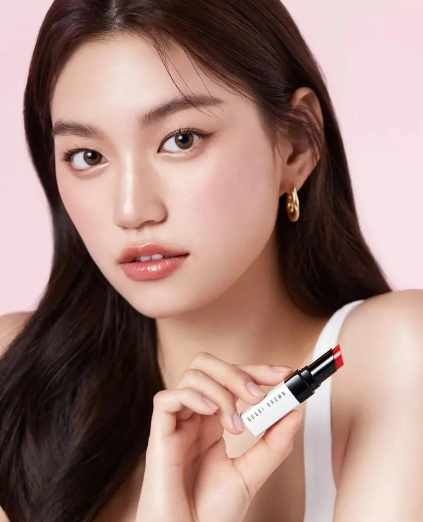 Top 10 thỏi son dưỡng Bobbi Brown màu đẹp cho đôi môi căng mọng - 4