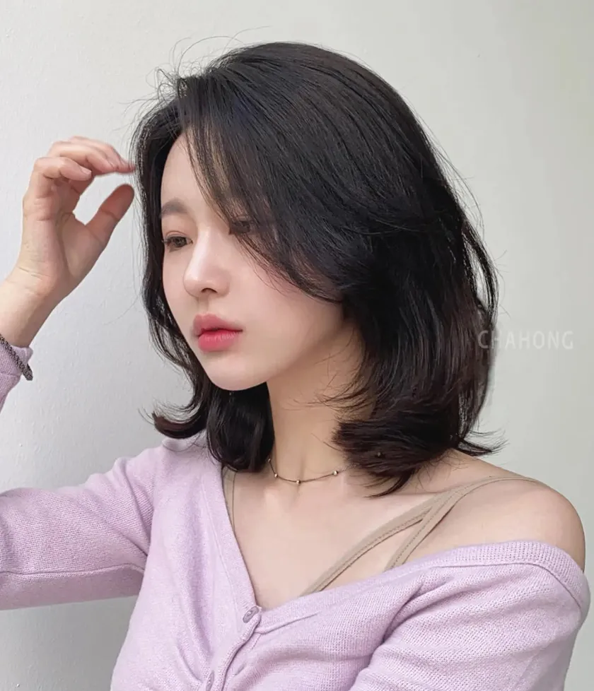 22 kiểu tóc xoăn cho mặt tròn che khuyết điểm tuyệt đối