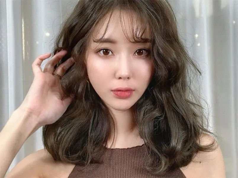 Top 15 kiểu tóc ngắn uốn gợn sóng đẹp, rất trẻ trung
