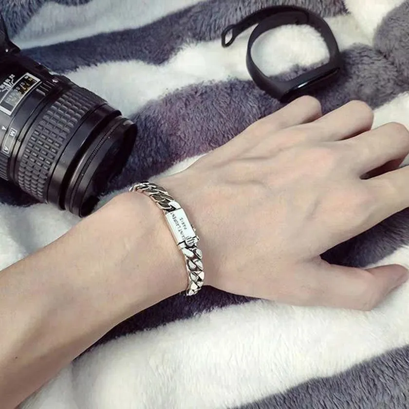 Top 11 vòng đeo tay nam hàng hiệu cá tính và sang trọng