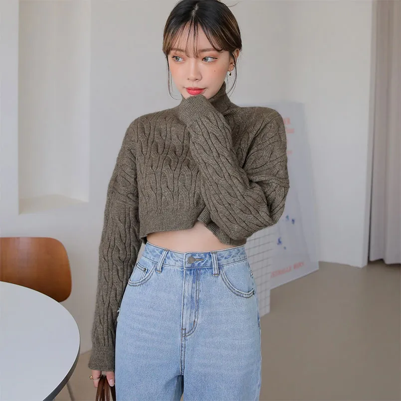 Cách phối đồ với áo croptop tay dài đẹp, trẻ trung cho nàng