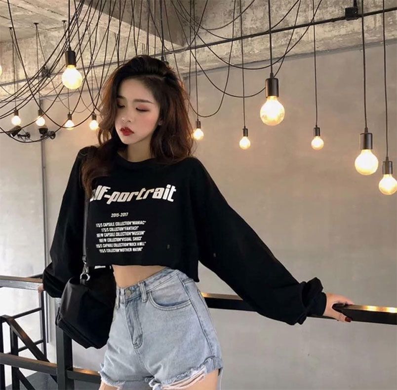 Cách phối đồ với áo croptop tay dài đẹp, trẻ trung cho nàng