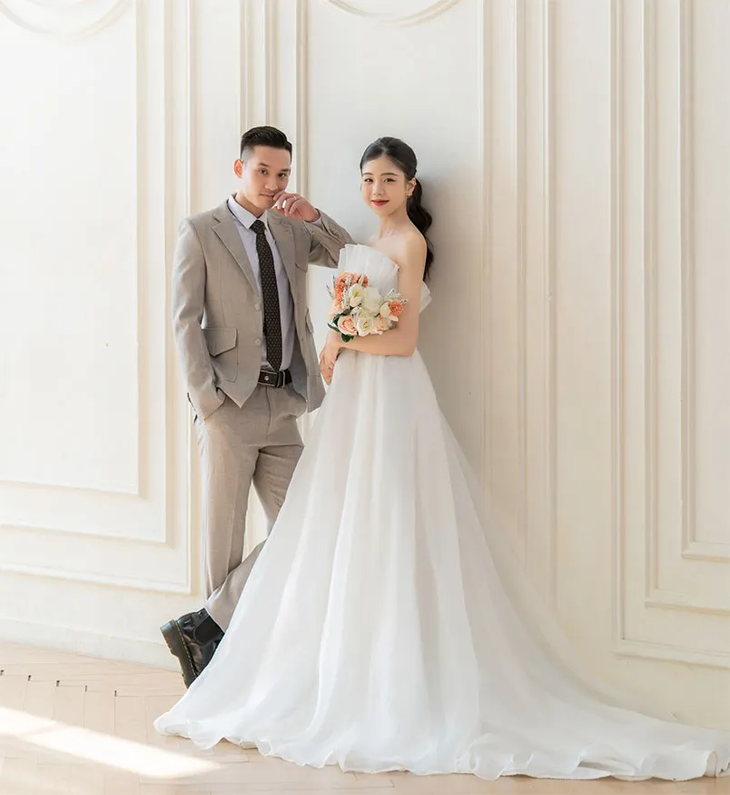 15+ cách tạo dáng chụp ảnh cưới đẹp, đơn giản cho cặp đôi