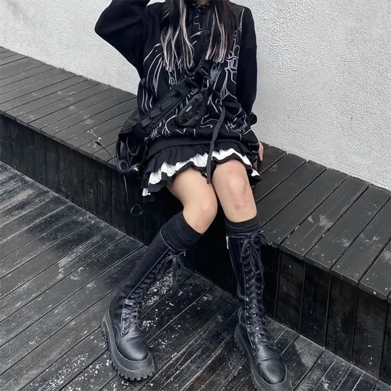 Emo Style là gì? Phong cách Emo style mới mẻ và táo bạo