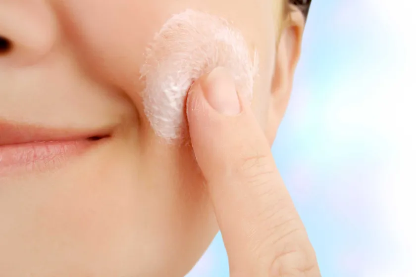 Top 12 kem dưỡng ẩm cho da khô mụn chất lượng hiện nay