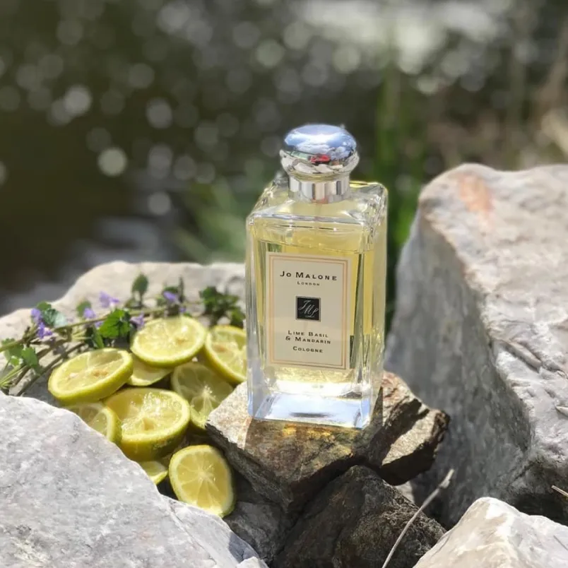 6 chai nước hoa mùi sạch sẽ, nhẹ nhàng được rất yêu thích - 15